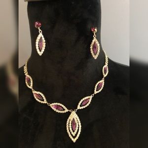 Necklace and earring set